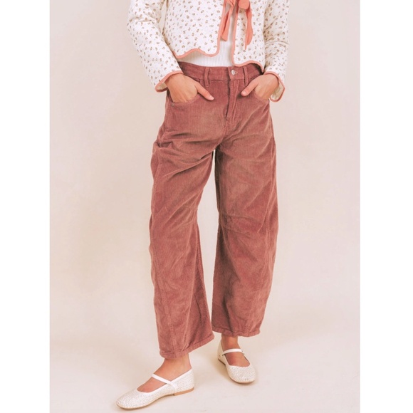 WE THE FREE Good Luck Mid Rise Corduroy Barrel Jeans in Withered Rose - 29 - Picture 1 of 15